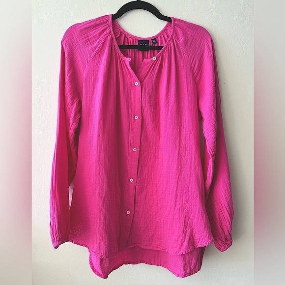 Gap Crinkle Gauze Boatneck Button-Front Top in Bright Pink - Picture 3 of 9